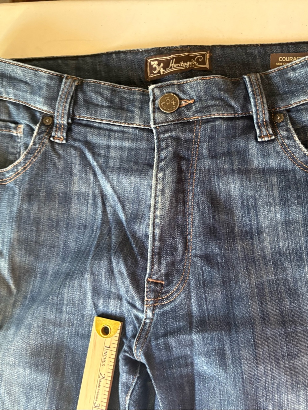 34 Heritage Courage Men’s Jeans Mid Rise Straight Leg Blue Denim 36/32